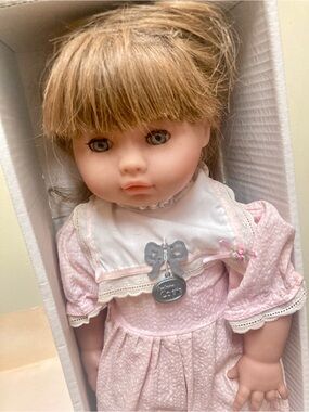 Zapf Echt Leder 20 Inch Exclusive Colette Vintage Doll with Dress in Box